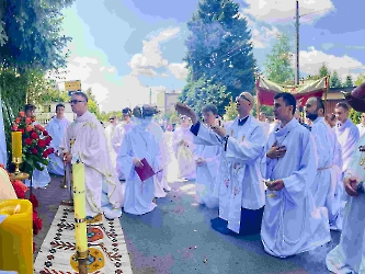  	30.05.2024 - Uroczystość Najświętszego Ciała i Krwi Chrystusa - Eucharystia Procesja_243