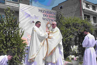  	30.05.2024 - Uroczystość Najświętszego Ciała i Krwi Chrystusa - Eucharystia Procesja_371