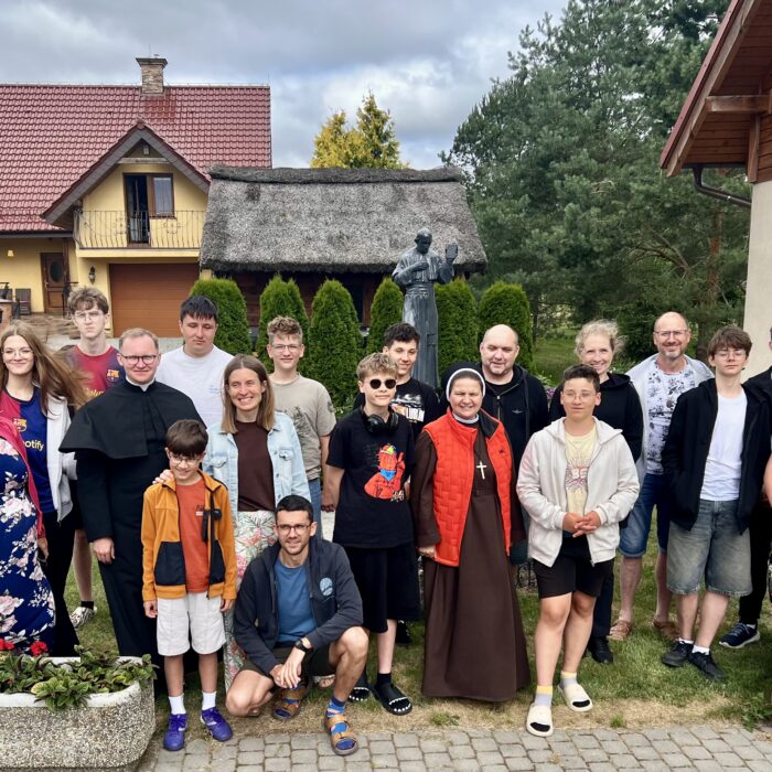 Rodzinny wyjazd Liturgicznej Służby Ołtarza do Jeziornej Osady
