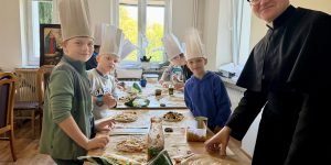 [LSO] Kandydaci i ministranci od kuchni! Warsztaty robienia pizzy z s. Kornelią i p. Edytą 🍕👨‍🍳