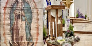 Wspomnienie Matki Bożej z Guadalupe – nabożeństwo „okrycia płaszczem”